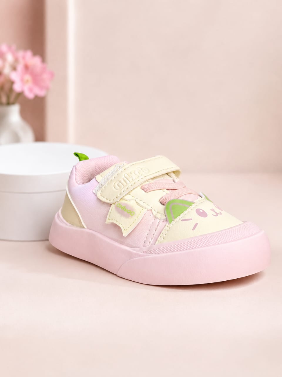 Cute Pink and Ceam Cat Face Baby Girls Sneakers with soft material and Velcro Strap